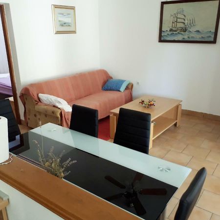 Apartman Fox Apartment Pirovac Exterior photo