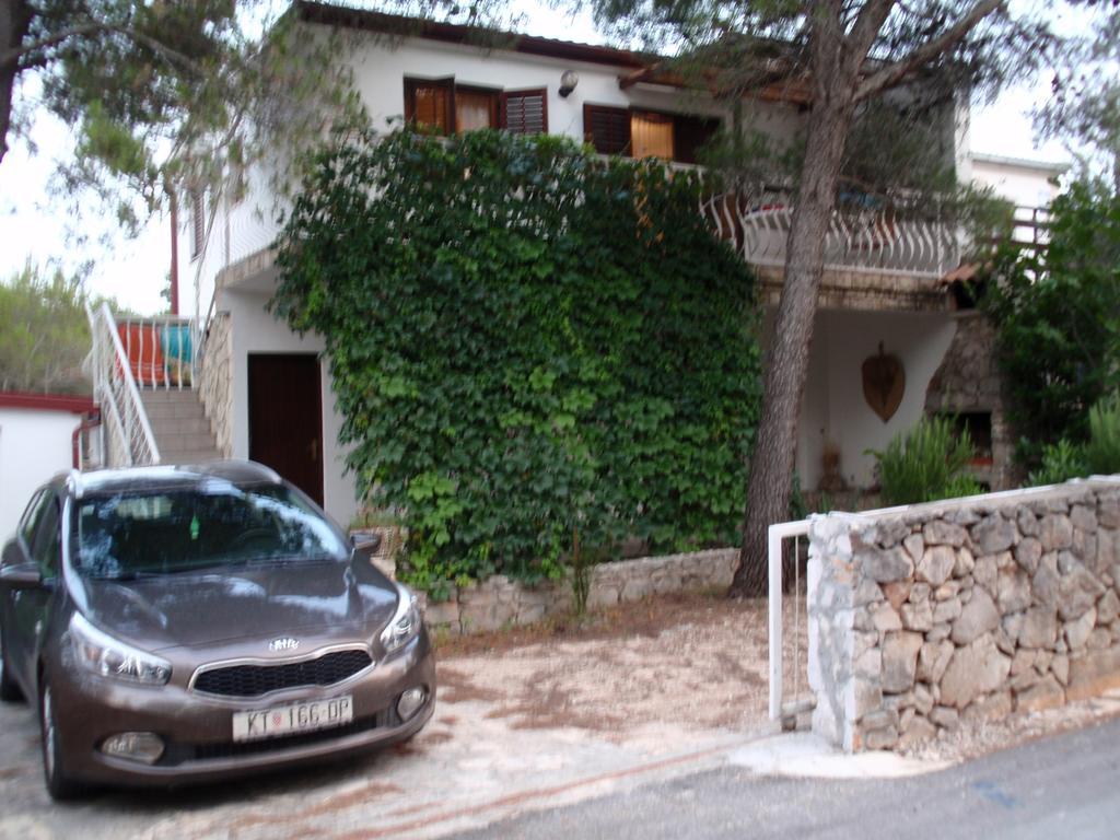 Apartman Fox Apartment Pirovac Exterior photo