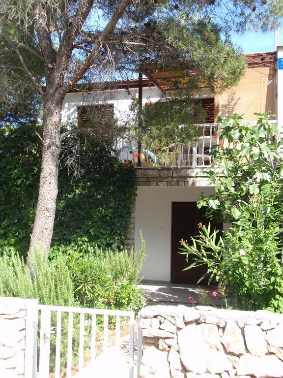 Apartman Fox Apartment Pirovac Exterior photo
