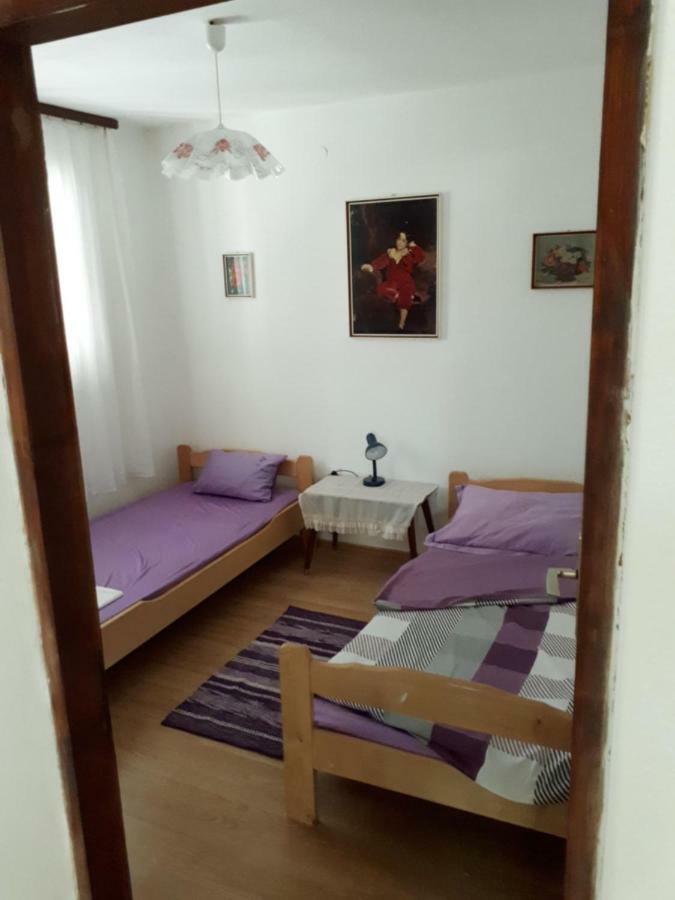 Apartman Fox Apartment Pirovac Exterior photo