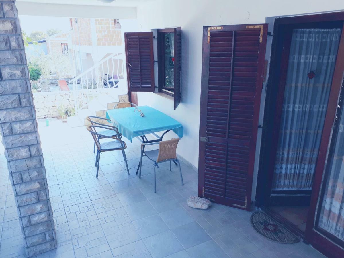 Apartman Fox Apartment Pirovac Exterior photo