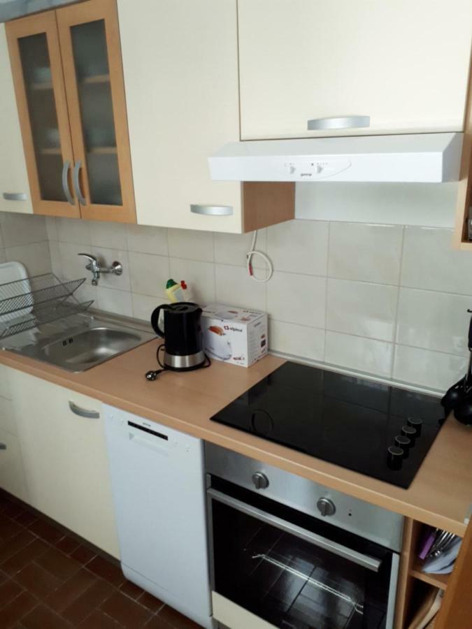 Apartman Fox Apartment Pirovac Exterior photo
